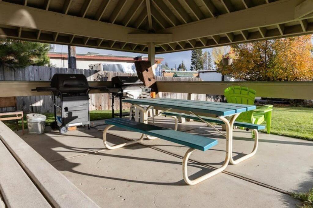 Mccall Mountain Getaway - Pet Friendly 외부 사진